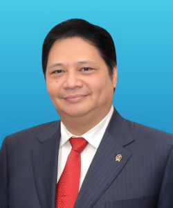 Dr. (H.C.) Ir. Airlangga Hartarto, M.B.A., M.M.T., IPU